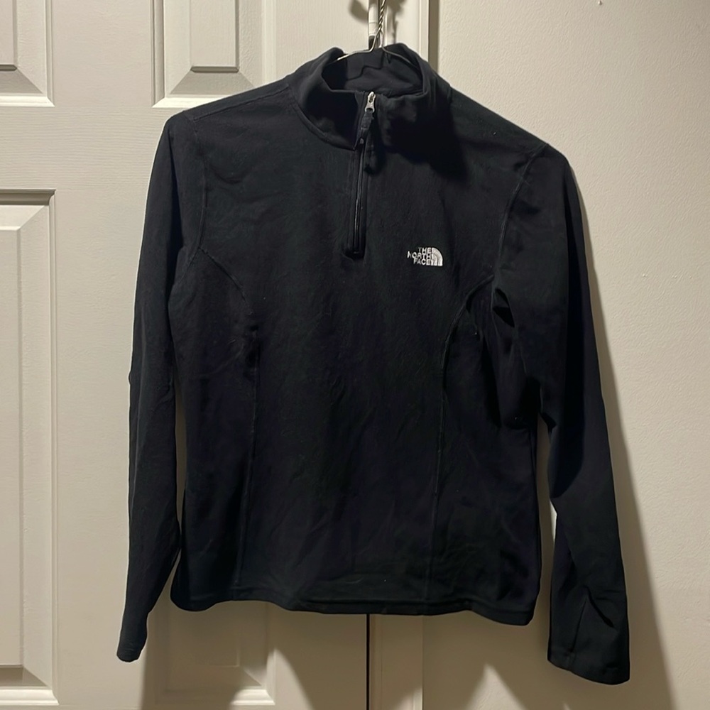 The North Face zip up sweater in black 🖤
